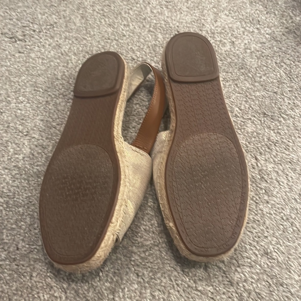 Sandal - Picture 3 of 4